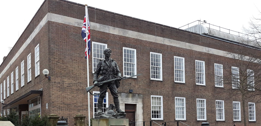 war memorial flag